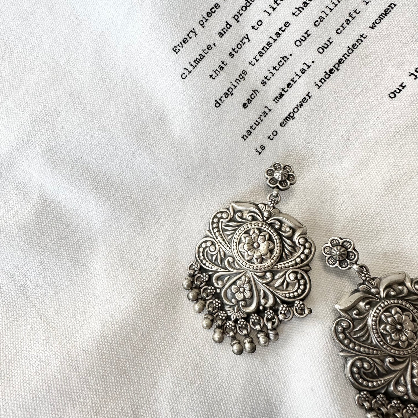 Mizoya Flower Art Embossed Earrings