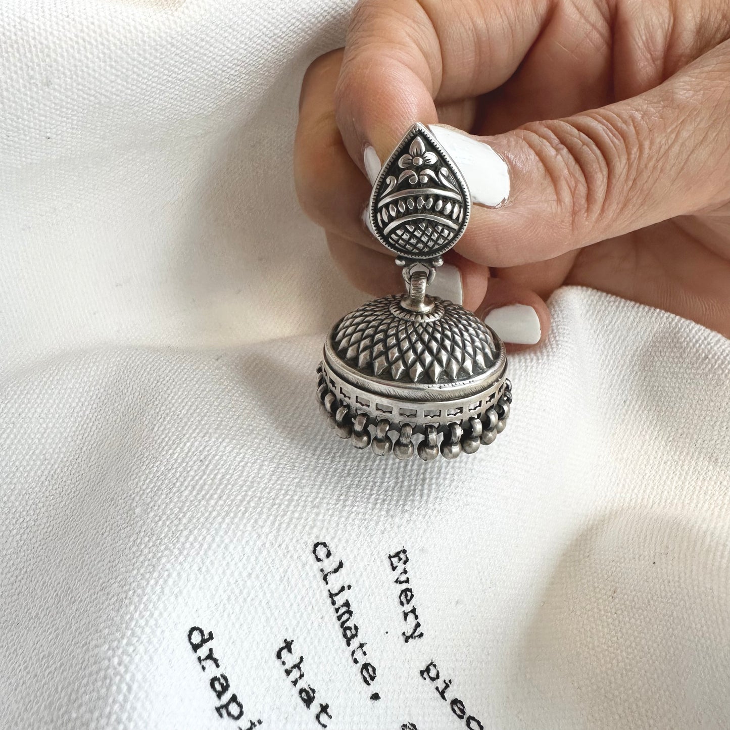 Mizoya Intricate Classic Sadabahaar