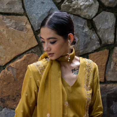 Matsya Nandi Teardrop- Pink
