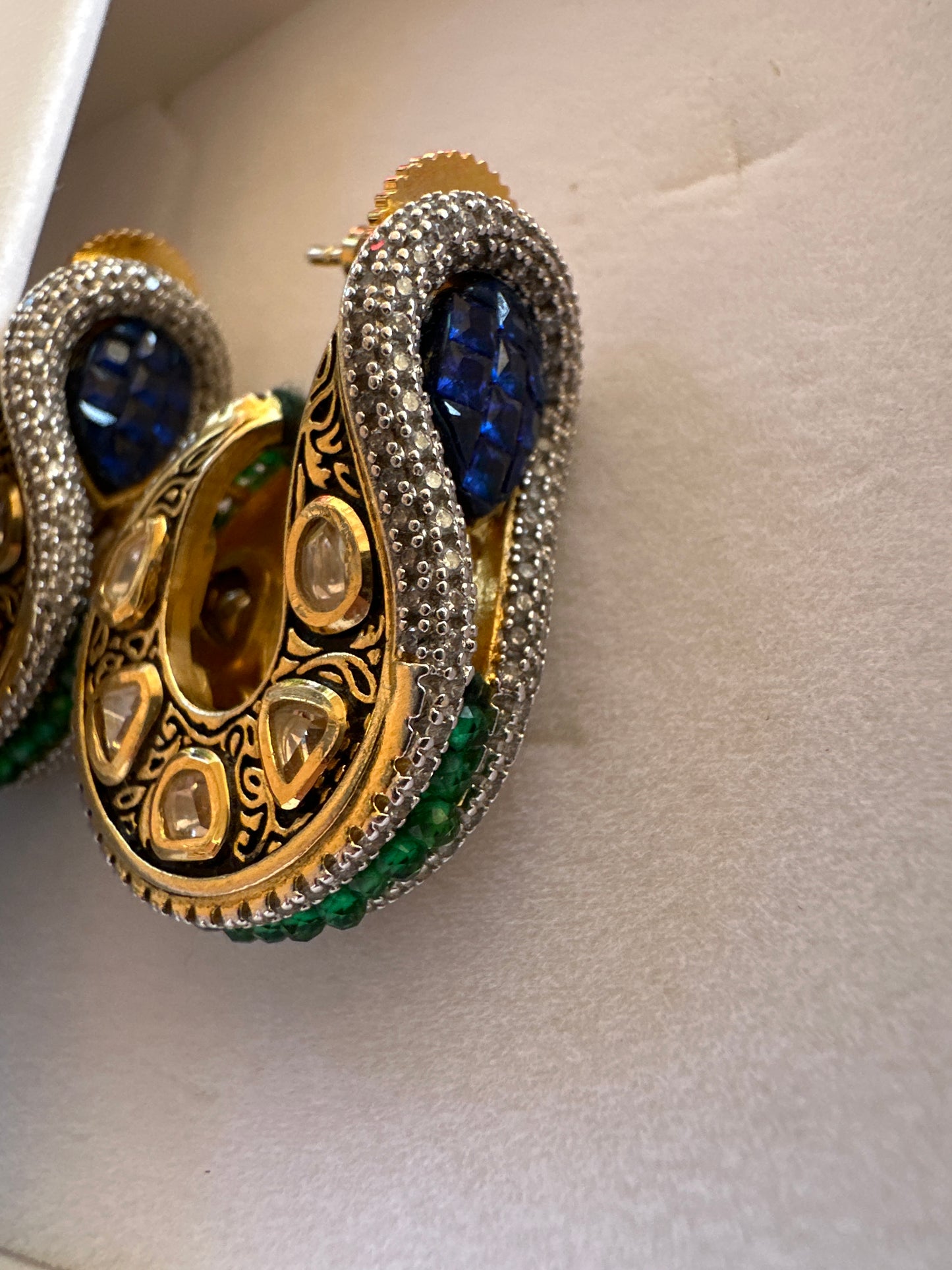 Nakshi Hoops
